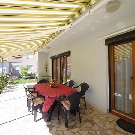 Apartment Ana Pula Zewnętrze zdjęcie