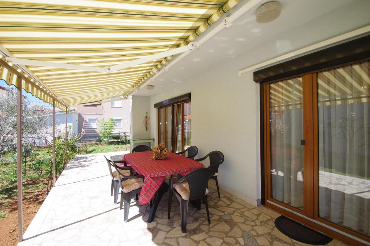 Apartment Ana Pula Zewnętrze zdjęcie
