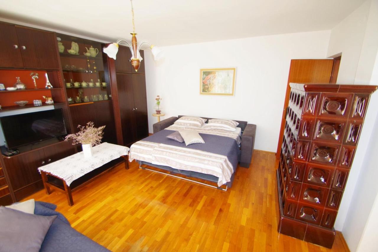 Apartment Ana Pula Zewnętrze zdjęcie