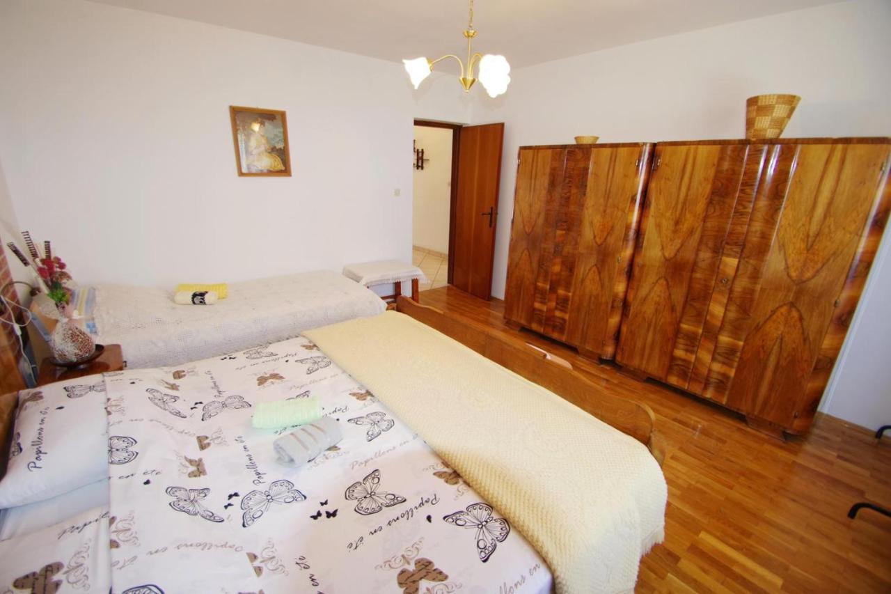 Apartment Ana Pula Zewnętrze zdjęcie