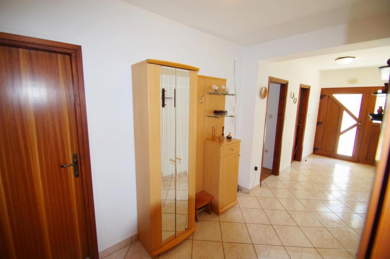Apartment Ana Pula Zewnętrze zdjęcie