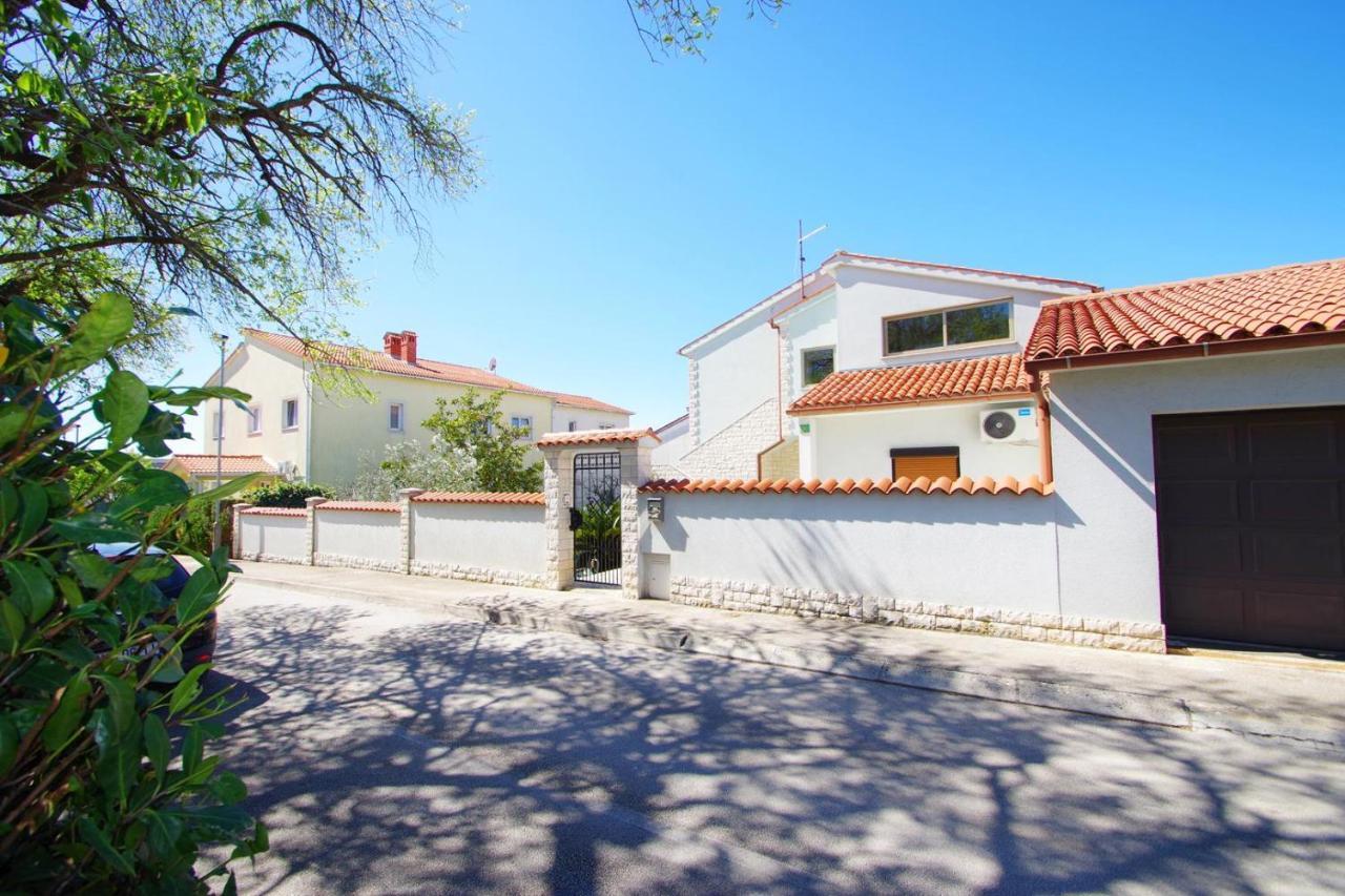 Apartment Ana Pula Zewnętrze zdjęcie