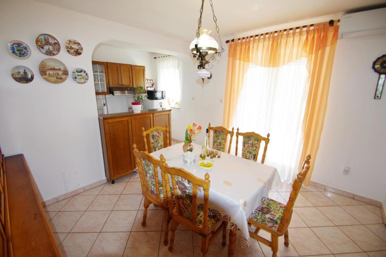 Apartment Ana Pula Zewnętrze zdjęcie