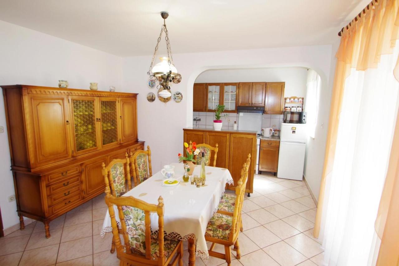 Apartment Ana Pula Zewnętrze zdjęcie