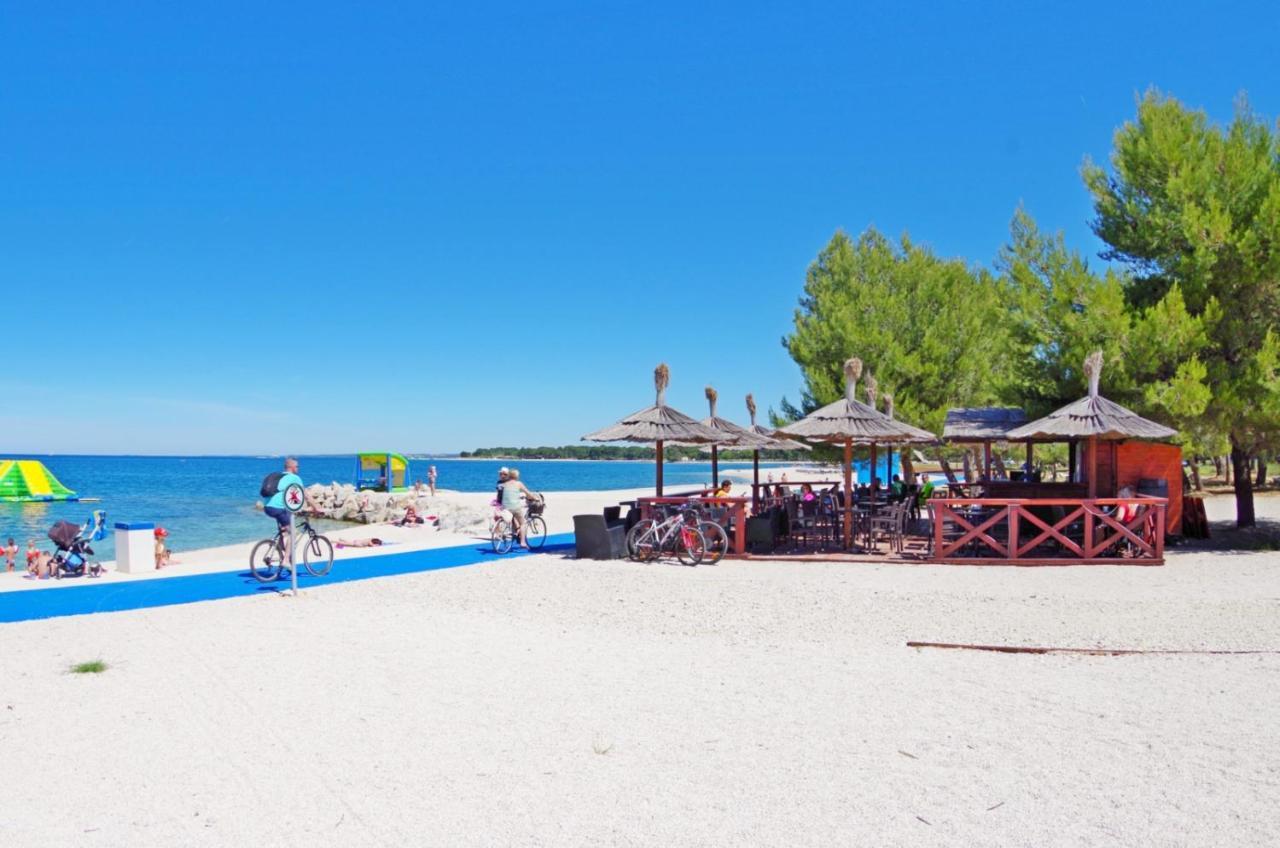 Apartment Ana Pula Zewnętrze zdjęcie